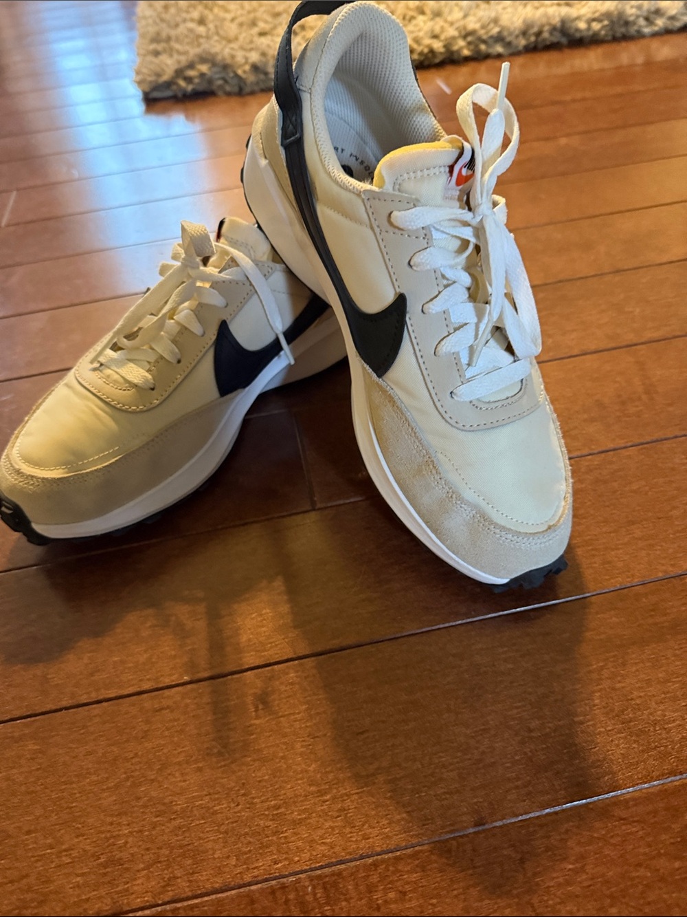 Nike Women's Waffle Debut